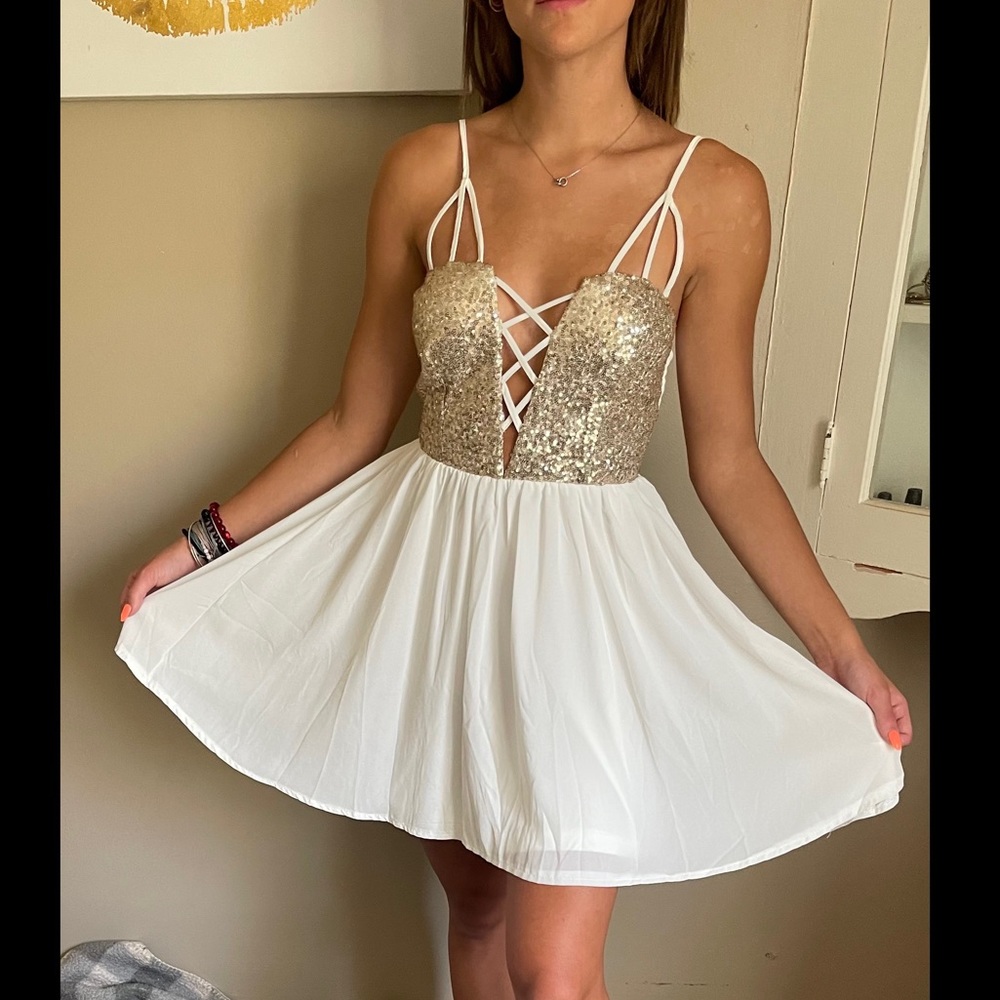 Sabo Skirt White and Gold Sequin Dress